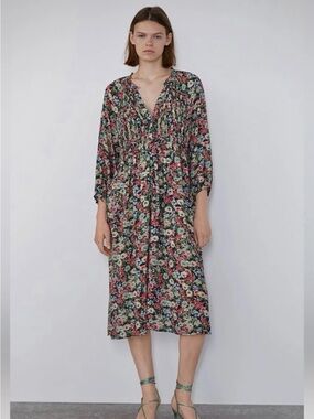 Zara Floral Midi Dress Size Large 100% Viscose Side Splits Gathered Front Garden